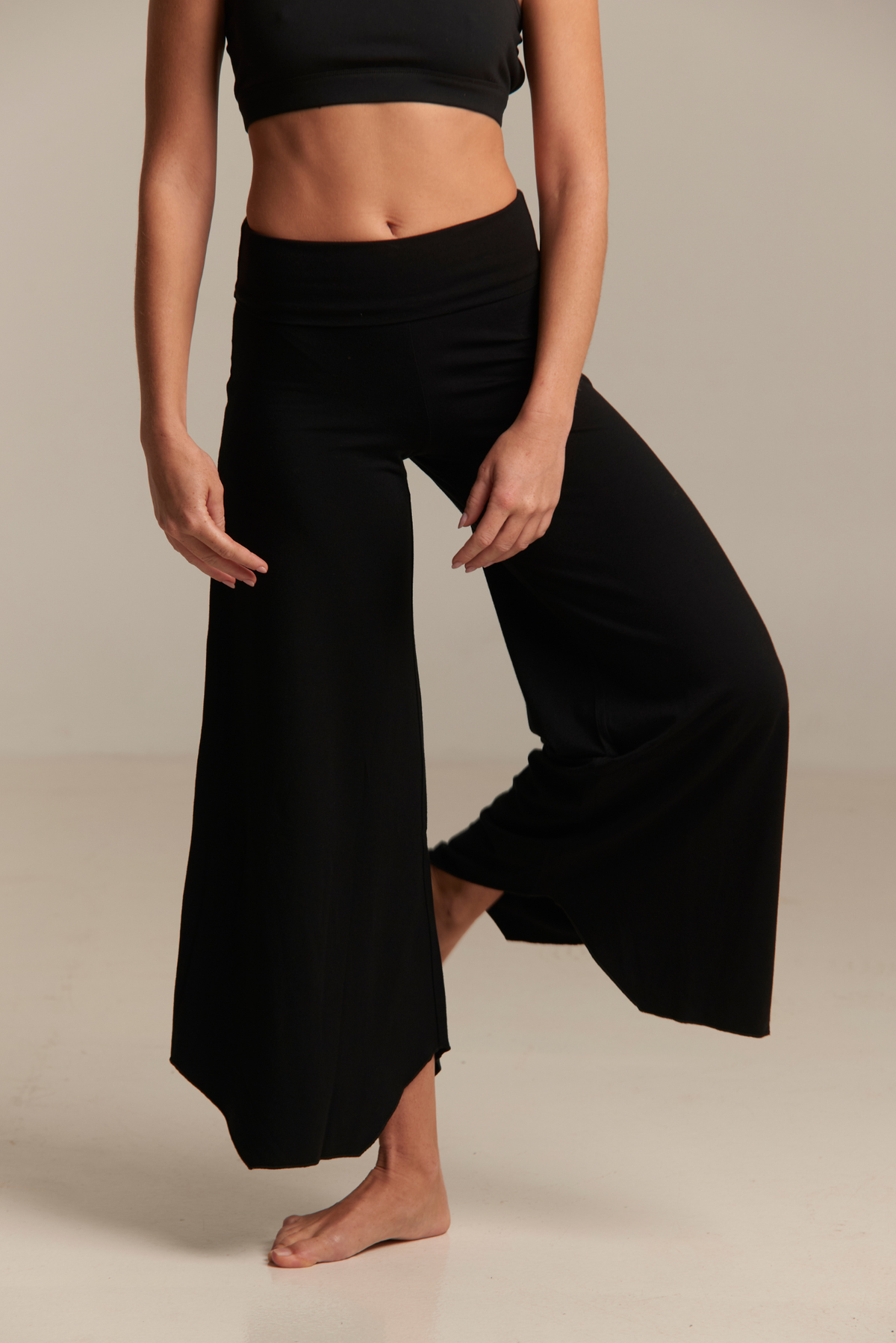 Pantalón Flare Maya Negro