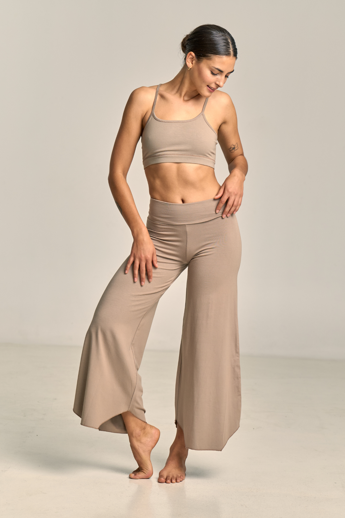 Pantalón Flare Maya Arcilla