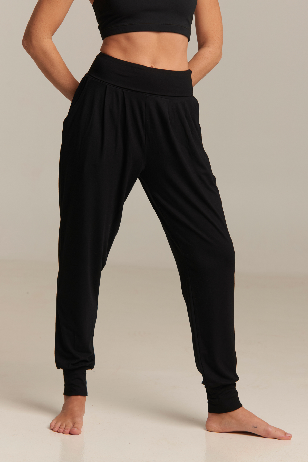 Purusha Harem Pant Black