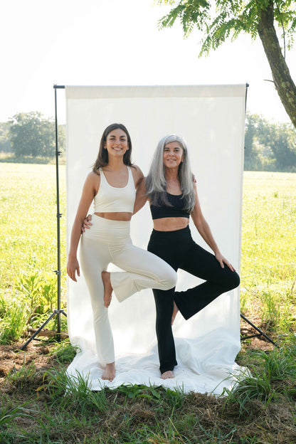 Pantalón Flare Shakti Avena