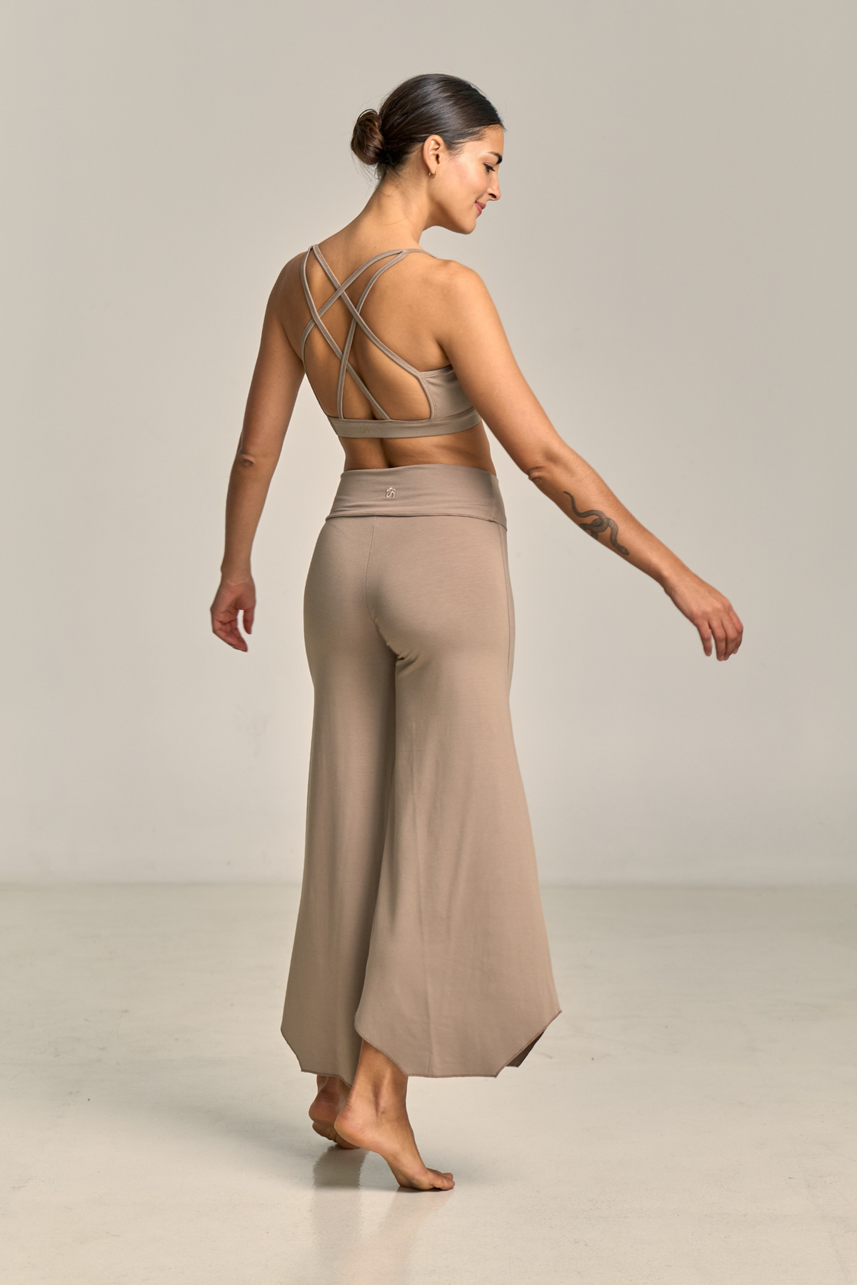 Pantalón Flare Maya Arcilla