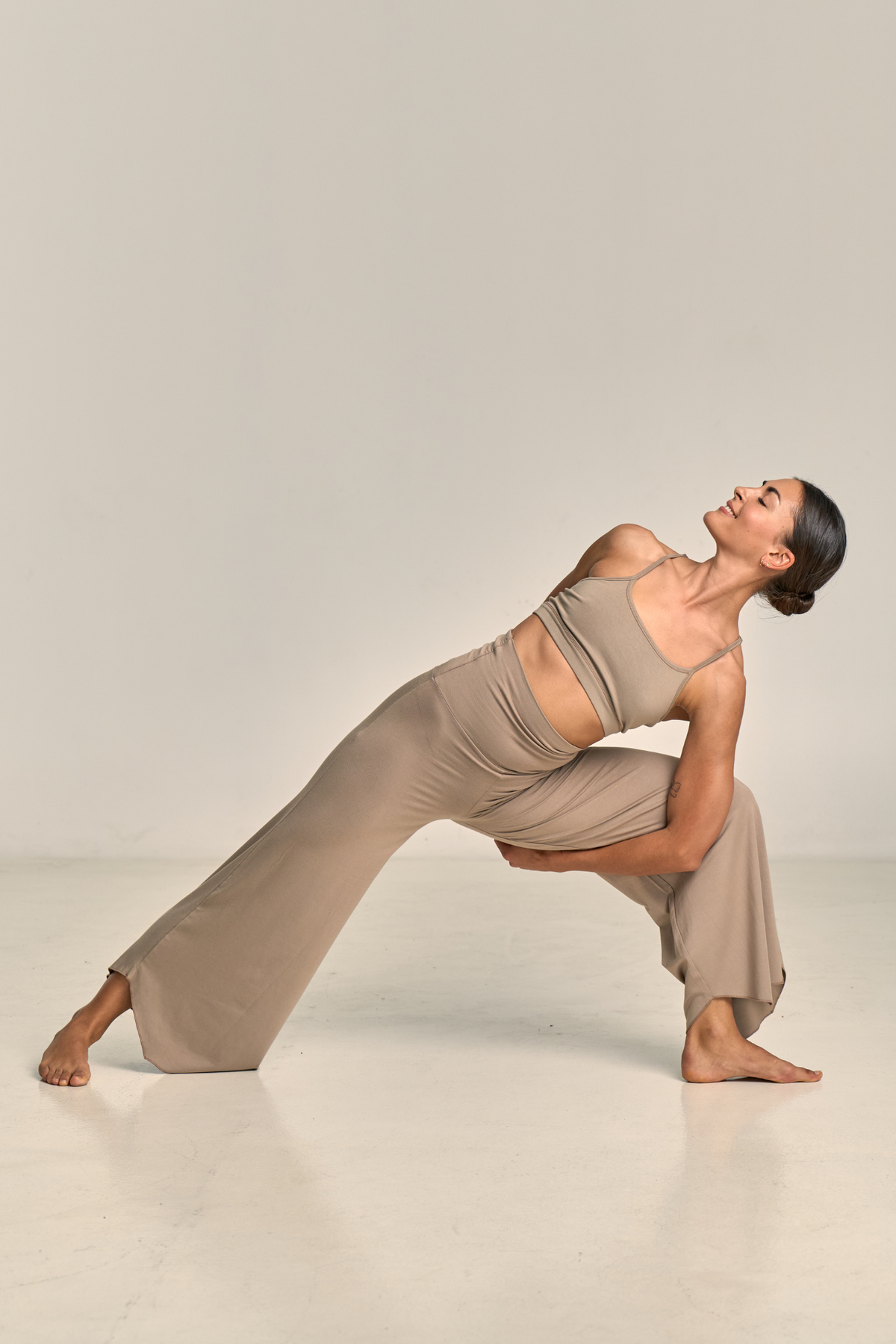 Pantalón Flare Maya Arcilla