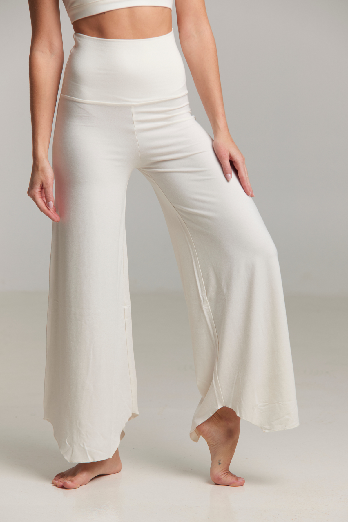 Maya Flare Pant Oat