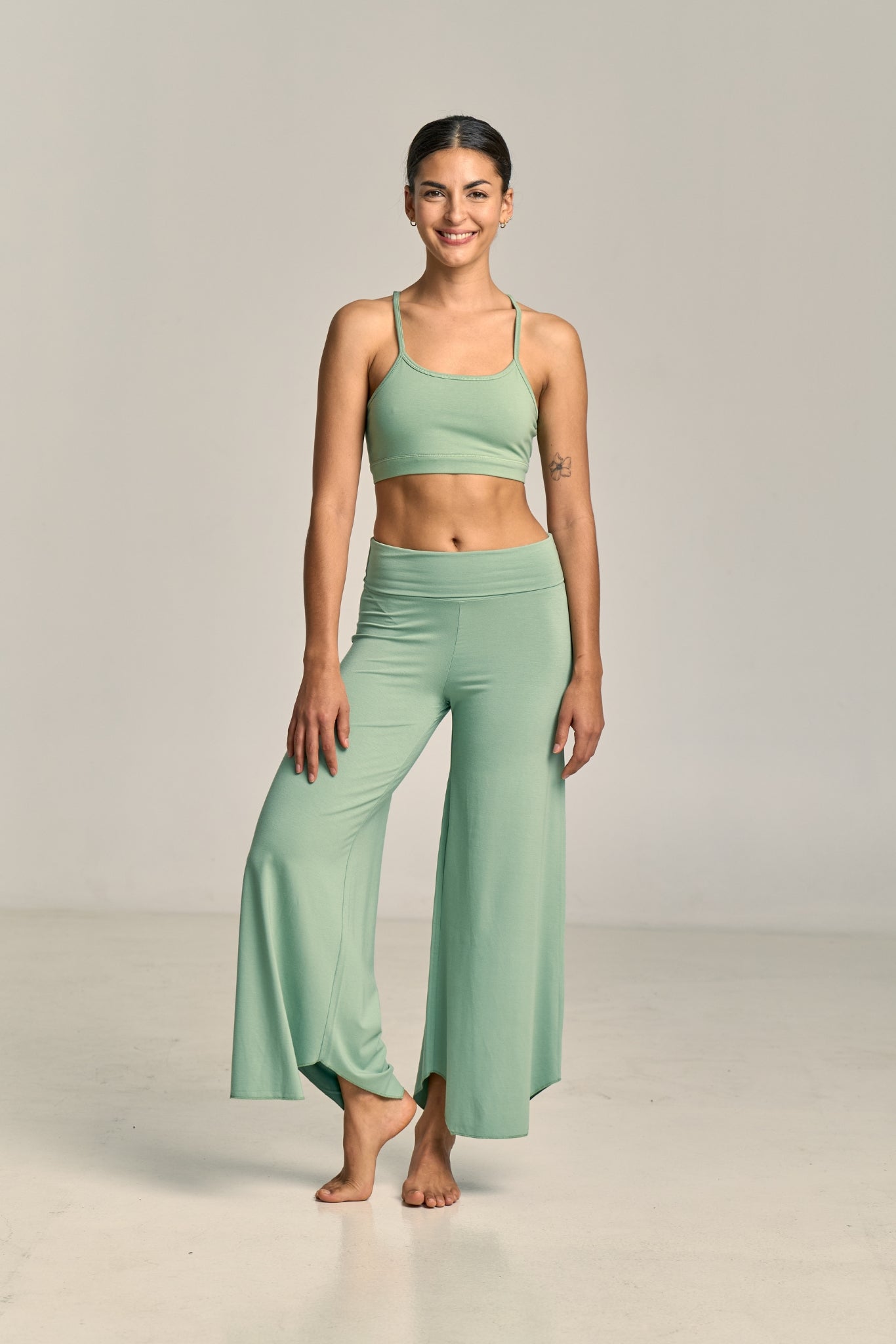 Pantalón Flare Maya Salvia