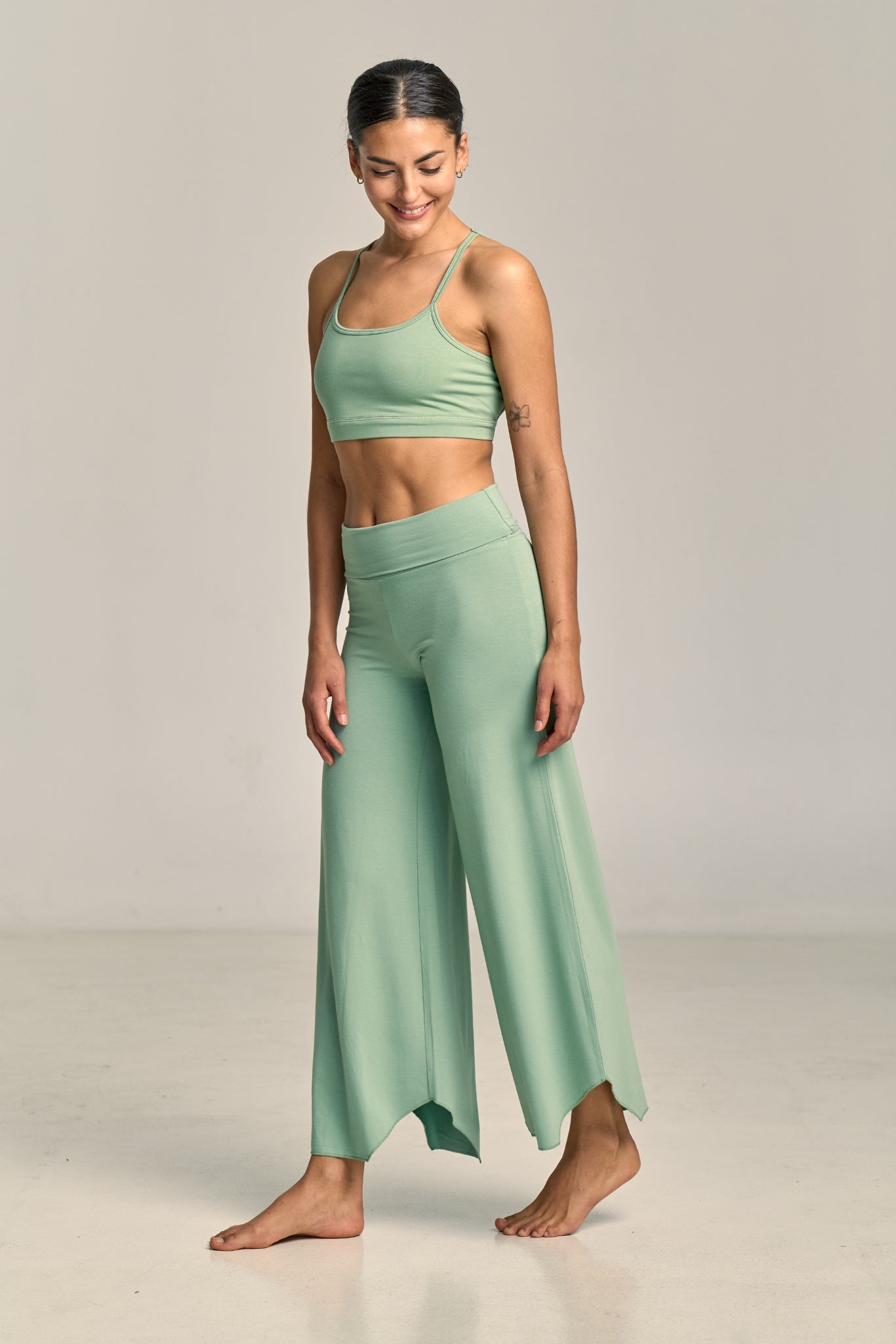 Pantalón Flare Maya Salvia