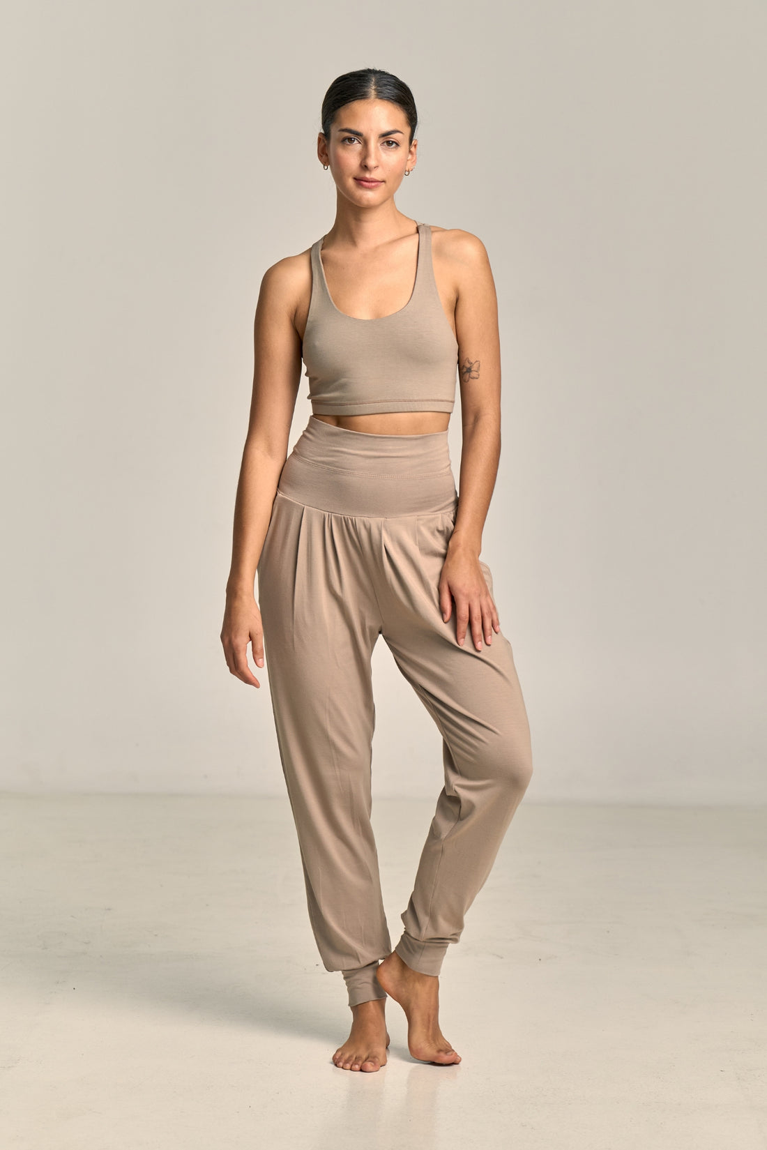 Pantalón Purusha Harem Arcilla