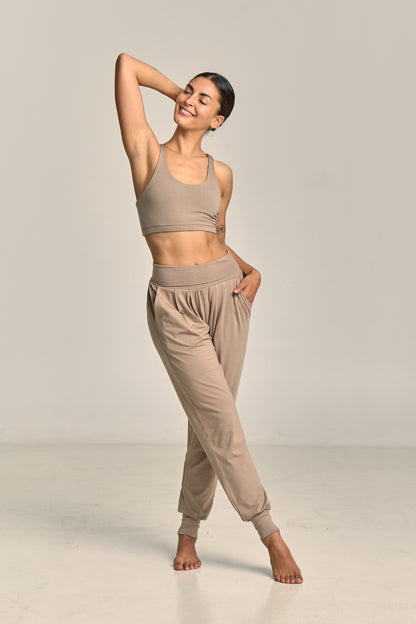 Pantalón Purusha Harem Arcilla